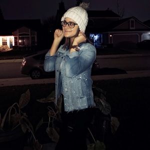 Meet your Posher, Ella